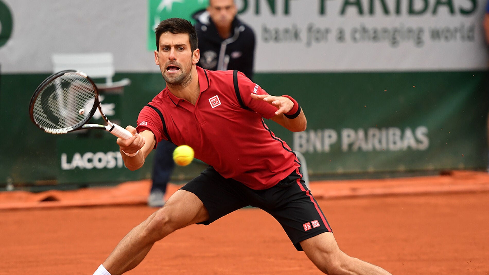 Novak Djokovic en Roland garros ante el checo Tomas Berdych