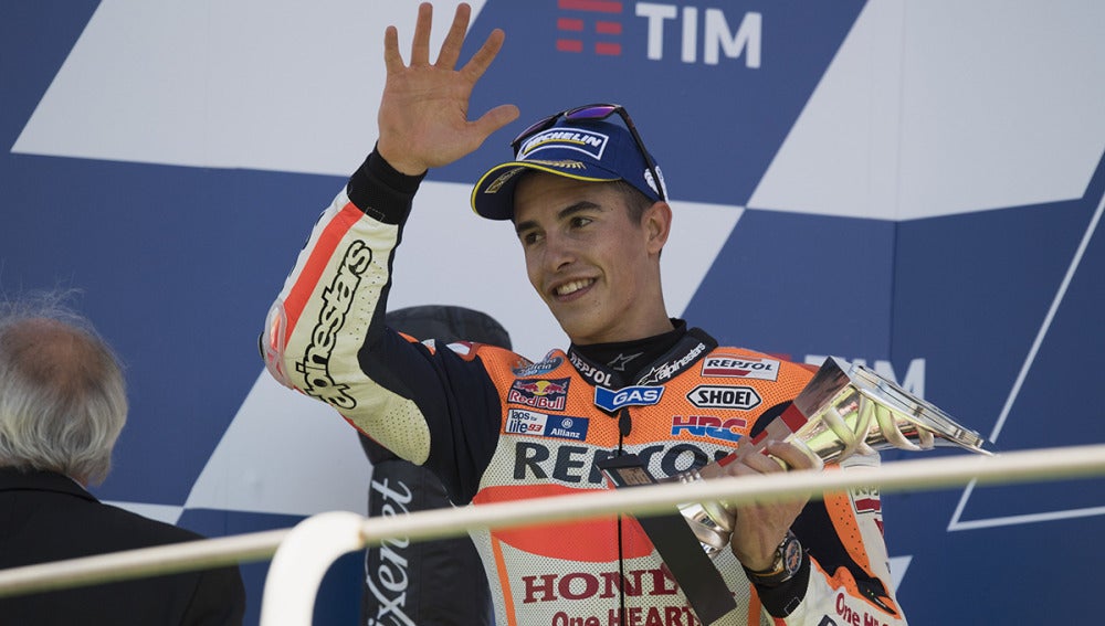 Marc Márquez en el podio del MotoGP