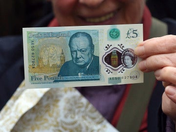 El nuevo billete de plástico de cinco libras