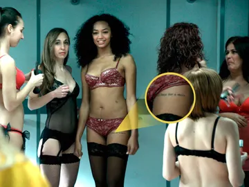 Se desvela en Vis a Vis el tatuaje secreto de Berta Vázquez Se desvela en Vis a Vis el tatuaje secreto de Berta Vázquez