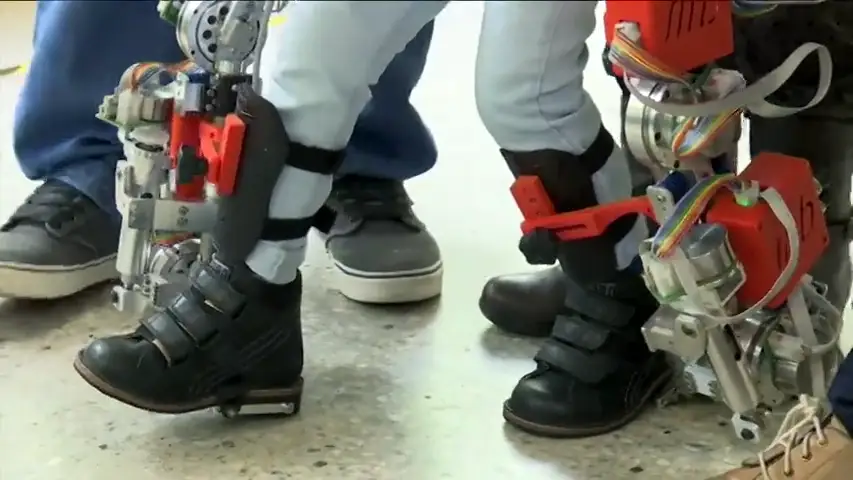 Frame 53.510361 de: Crean el primer exoesqueleto del mundo dirigido a niños con atrofia muscular espinal Frame 53.510361 de: Crean el primer exoesqueleto del mundo dirigido a niños con atrofia muscular espinal