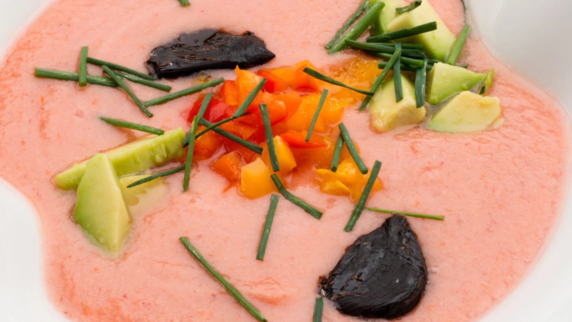 Descubre las exquisitas recetas de gazpacho de Karlos Arguiñano