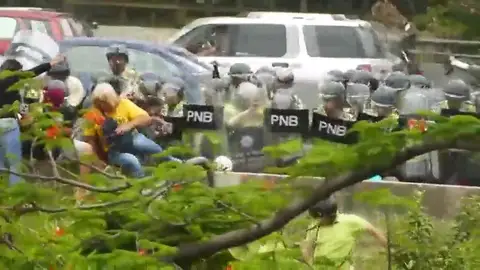 Frame 9.197775 de: La oposición reclama en la calle el referéndum revocatorio contra Maduro Frame 9.197775 de: La oposición reclama en la calle el referéndum revocatorio contra Maduro