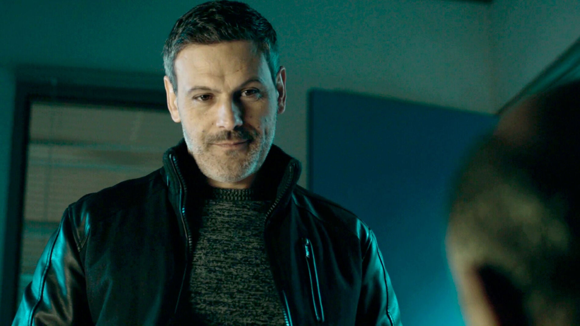 Fabio traiciona a Maca