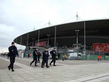 Alrededores de un estadio en París Alrededores de un estadio en París