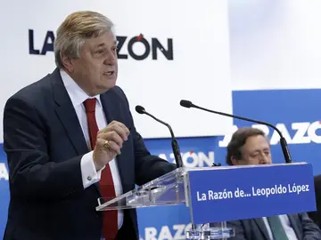 El padre de Leopoldo López y su esposa El padre de Leopoldo López y su esposa