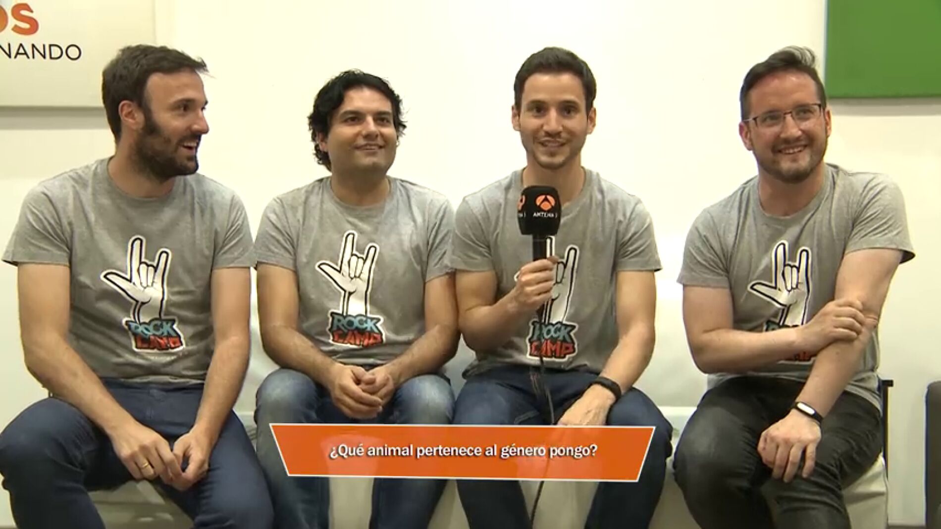 Frame 4.33332 de: Los 'Rockcampers' prueban suerte con las preguntas que les dejaron a una bomba del premio final