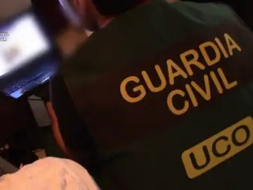 La guardia civil detiene a un conocido bloguero en temas de educación por abusos a menores La guardia civil detiene a un conocido bloguero en temas de educación por abusos a menores