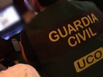 La guardia civil detiene a un conocido bloguero en temas de educación por abusos a menores La guardia civil detiene a un conocido bloguero en temas de educación por abusos a menores