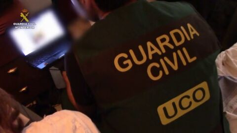 La guardia civil detiene a un conocido bloguero en temas de educaci&oacute;n por abusos a menores