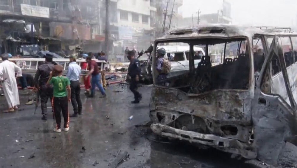 Frame 10.37933 de: Irak: al menos 23 muertos en dos atentados suicidas