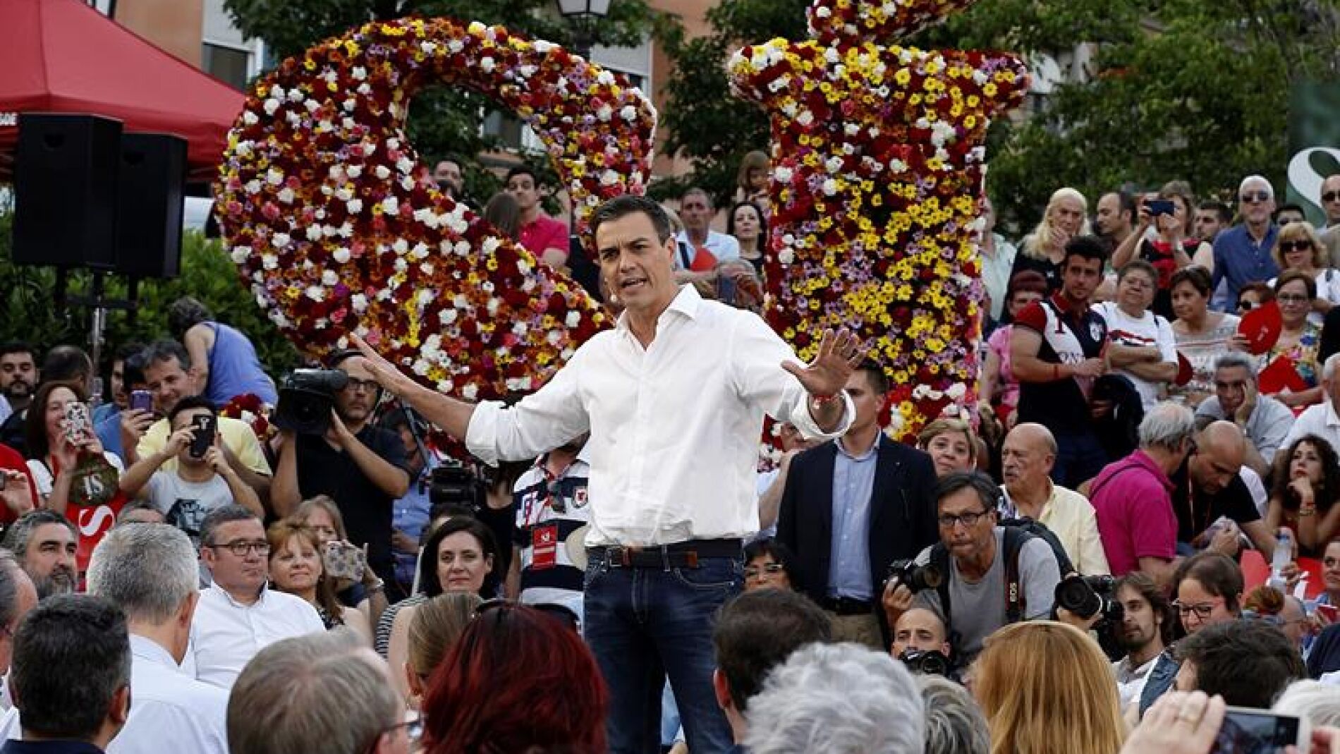 Pedro S&aacute;nchez en un acto de campa&ntilde;a