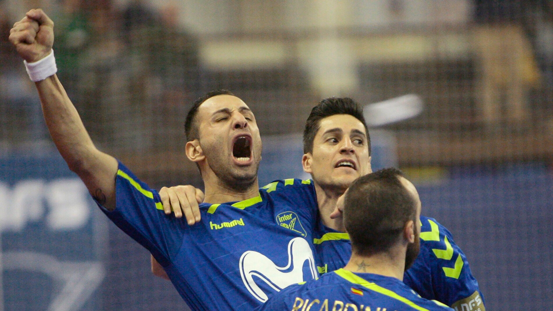 Los jugadores del Inter Movistar celebran la victoria
