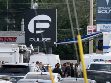 Al menos 50 muertos y 53 heridos en el tiroteo en un club gay de Orlando Al menos 50 muertos y 53 heridos en el tiroteo en un club gay de Orlando
