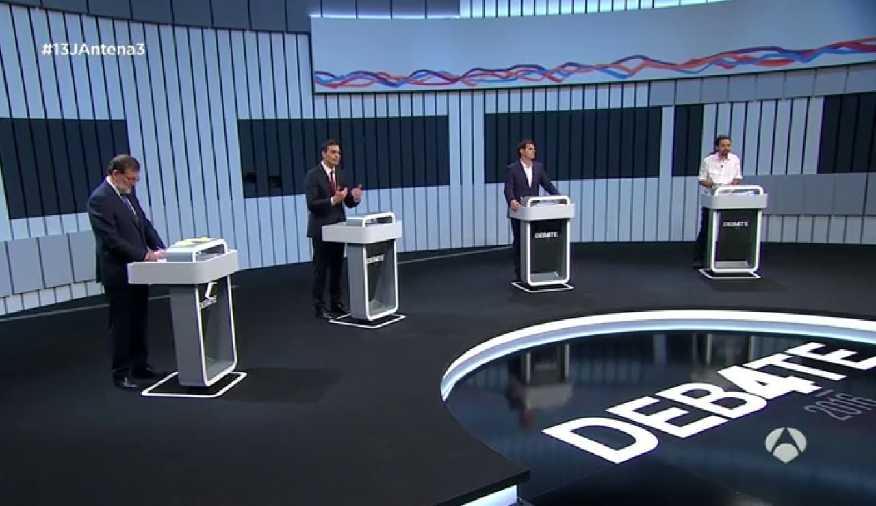 Frame 43.659428 de: Cataluña: Iglesias insiste en rel referendum, Rajoy en la defensa de la ley y Sánchez y Rivera apuestan por una reforma constitucional Frame 43.659428 de: Cataluña: Iglesias insiste en rel referendum, Rajoy en la defensa de la ley y Sánchez y Rivera apuestan por una reforma constitucional