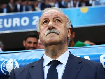 Vicente del Bosque pide prudencia pese al paso de España a octavos de final Vicente del Bosque pide prudencia pese al paso de España a octavos de final