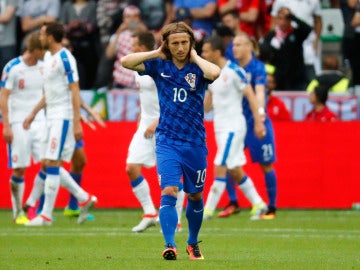Luka Modric se retira lesionado en la Eurocopa