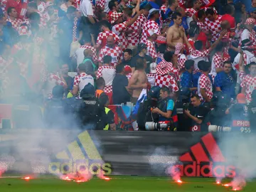 Bengalas en el Croacia - República Checa Bengalas en el Croacia - República Checa