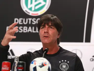 Joachim Löw, en sala de prensa Joachim Löw, en sala de prensa