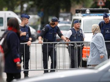 Policías en Bruselas