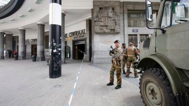La policía belga sospecha que los tres imputados por terrorismo planeaban un atentado contra un centro comercial
