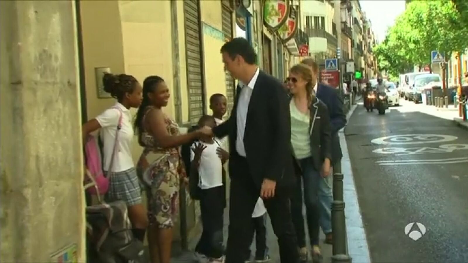 Un vídeo difundido en Twitter provoca acusaciones de racismo contra Pedro Sánchez