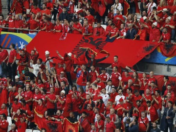 La afición de Albania, ante Francia