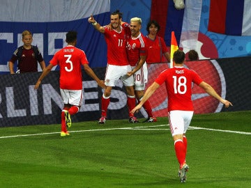 Bale celebra su gol ante Rusia