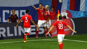 Bale celebra su gol ante Rusia