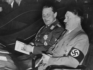 Adolf Hitler y Hermann Goering