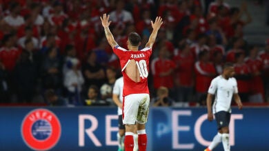 El creador de las camisetas de Suiza explica por qué se rompieron ante Francia