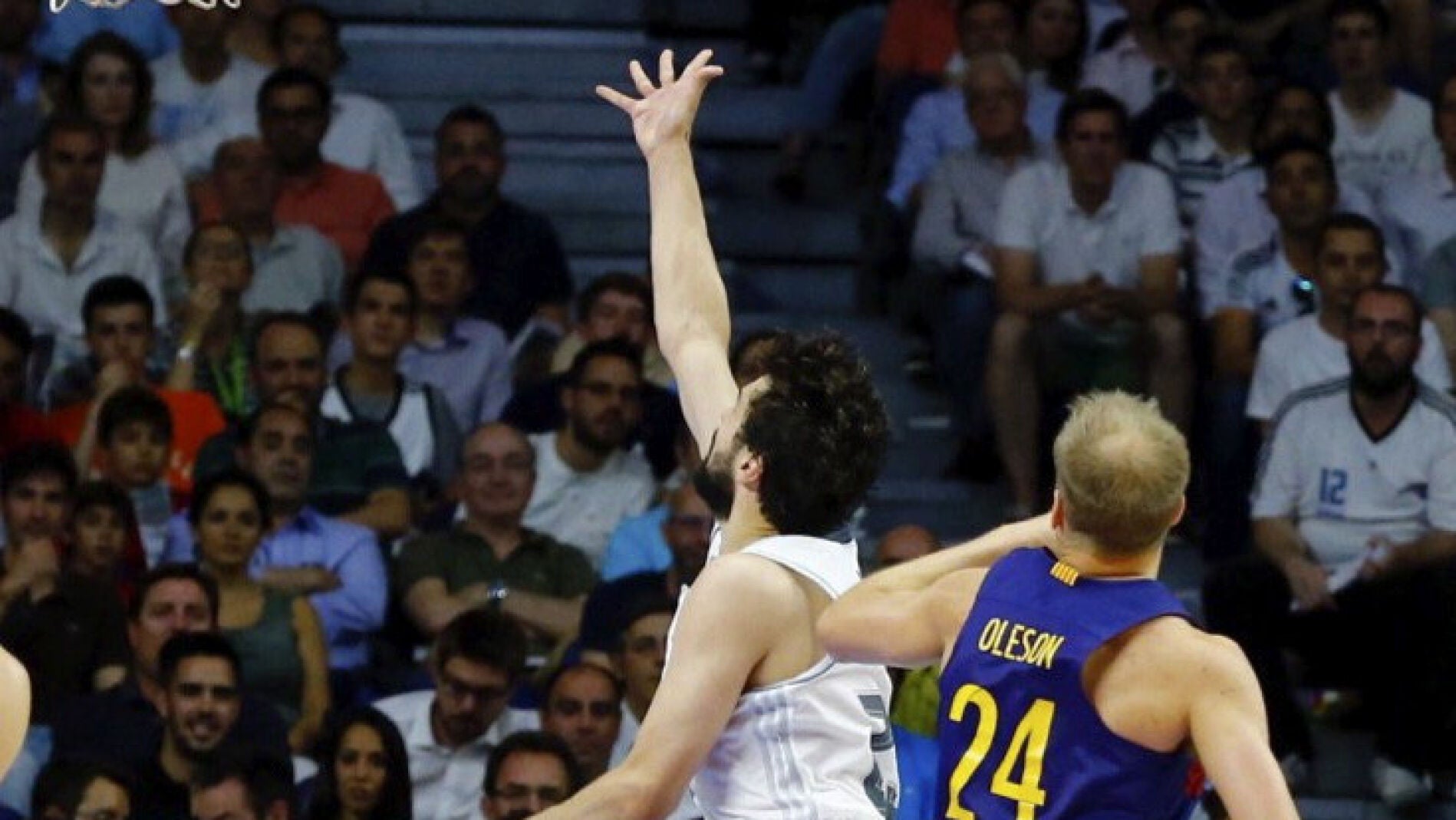 Un incre&iacute;ble Llull acerca al Madrid al campeonato
