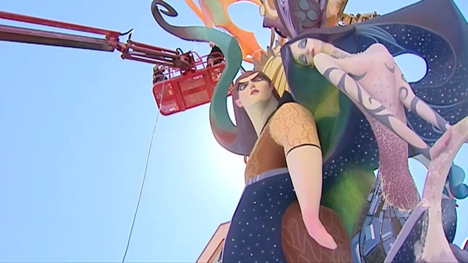Alicante ultima todos los detalles de las 180 hogueras que arderán la noche de San Juan