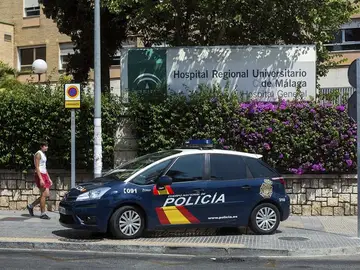 Coche de la Policía Nacional. Coche de la Policía Nacional.