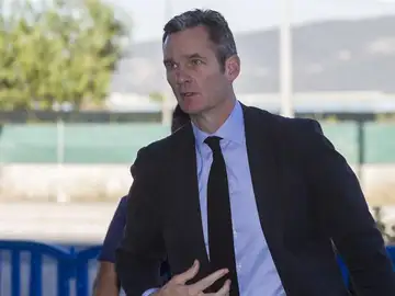 Urdangarin a la entrada del Juicio por el Caso Nóos Urdangarin a la entrada del Juicio por el Caso Nóos