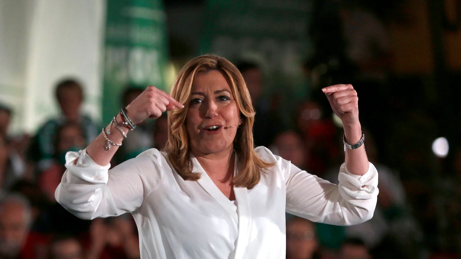 Susana Díaz, durante el acto electoral que los socialistas han celebrado esta noche en la localidad almeriense de Roquetas de Mar Susana Díaz, durante el acto electoral que los socialistas han celebrado esta noche en la localidad almeriense de Roquetas de Mar