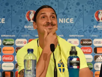 Ibrahimovic, en rueda de prensa Ibrahimovic, en rueda de prensa