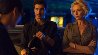 ¿Solucionarán los sobornos los problemas legales de Ester en Tailandia?