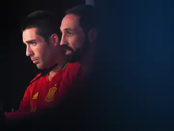 Bruno, en rueda de prensa junto a Juanfran Bruno, en rueda de prensa junto a Juanfran