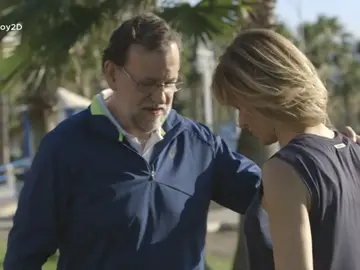 Frame 8.561036 de: Susanna Griso le enseña técnicas de estiramiento a Mariano Rajoy Frame 8.561036 de: Susanna Griso le enseña técnicas de estiramiento a Mariano Rajoy