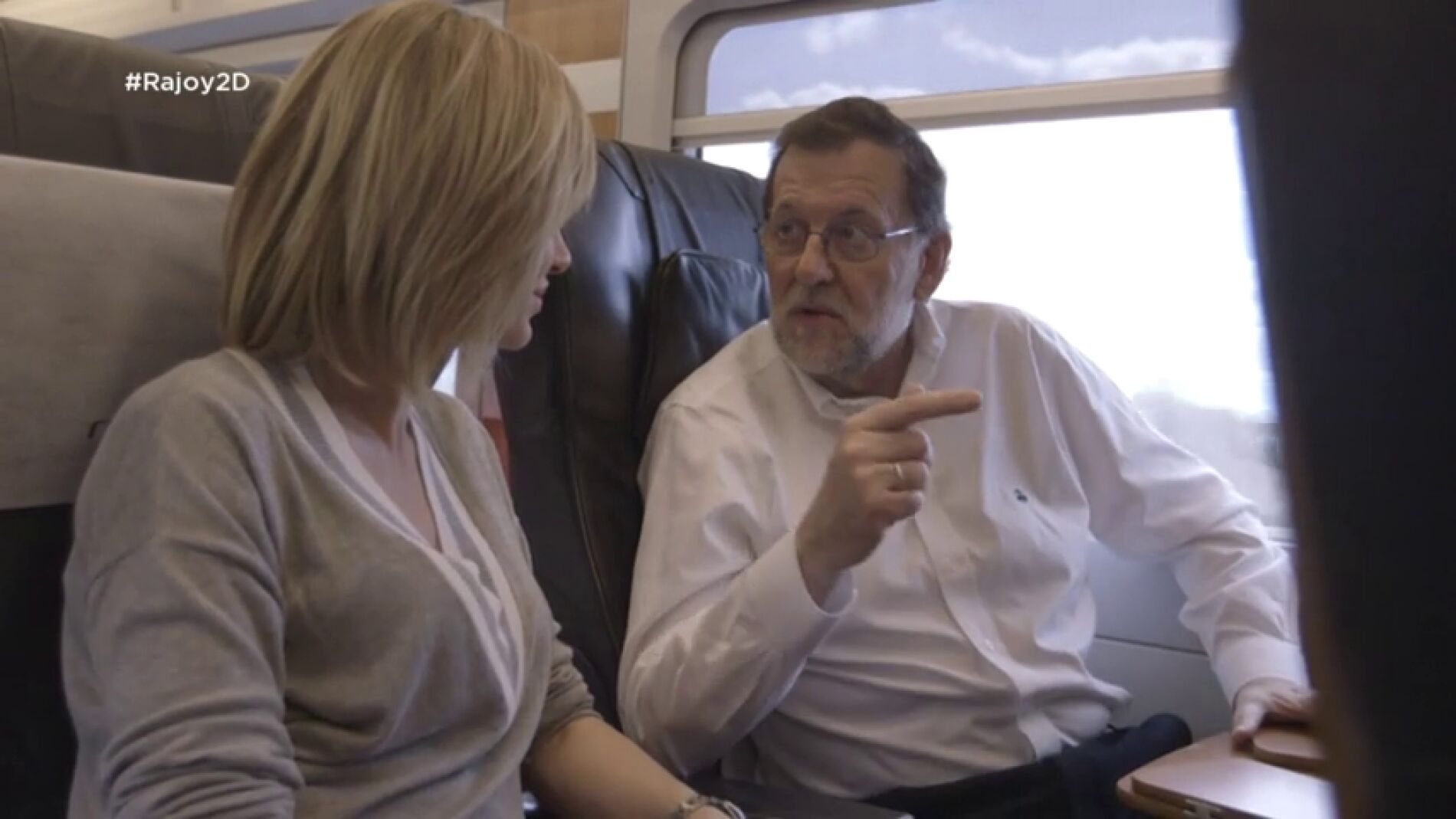 Frame 27.516126 de: Mariano Rajoy le env&iacute;a un mensaje a Albert Rivera: "Creo que se equivoca, pero tiene tiempo de rectificar"