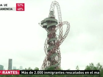 Frame 33.864433 de: El tobogán más grande del mundo abre este viernes sus puertas en Londres Frame 33.864433 de: El tobogán más grande del mundo abre este viernes sus puertas en Londres