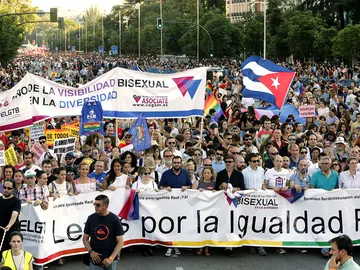 Pancarta que encabeza la marcha del Orgullo en Madrid Pancarta que encabeza la marcha del Orgullo en Madrid