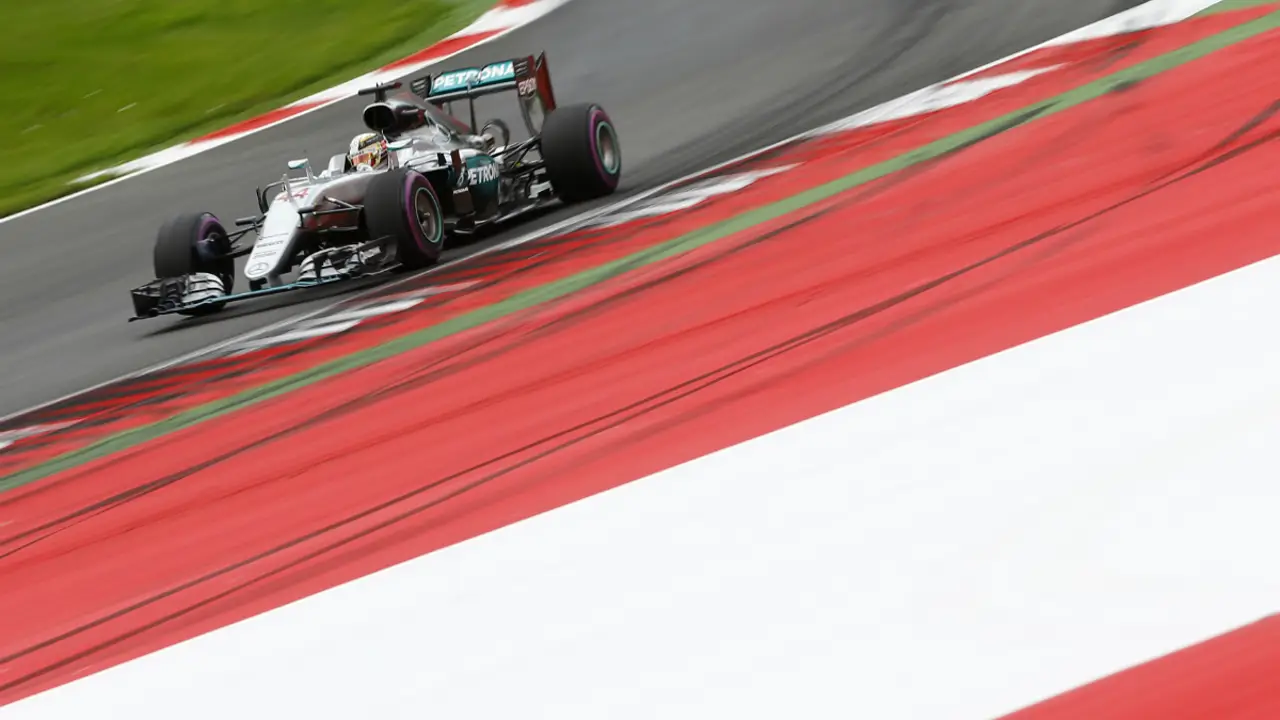 Hamilton, en Austria