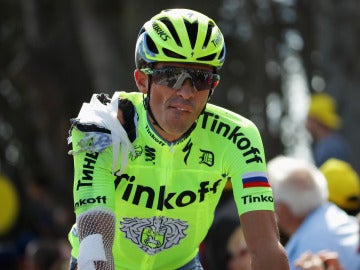 Alberto Contador tras la caída de la primera etapa