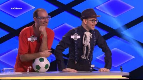 Frame 61.174618 de: Atrapados en los 80