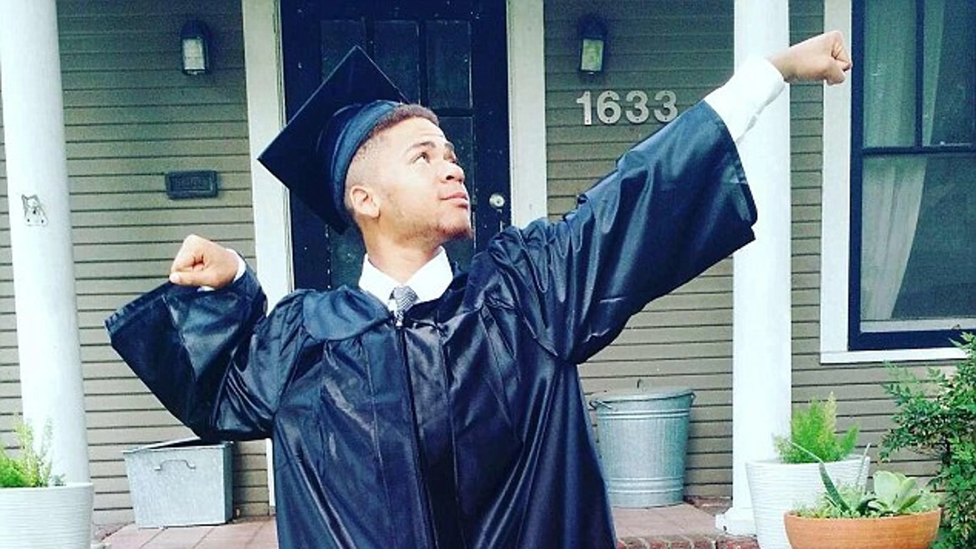 Liyjon DeSilva, el joven estudiante tras conseguir acabar la secundaria Liyjon DeSilva, el joven estudiante tras conseguir acabar la secundaria