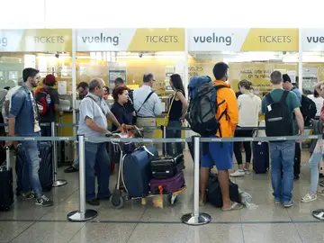 Vueling cancela 66 vuelos más Vueling cancela 66 vuelos más