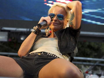 Leticia Sabater en uno de sus bolos Leticia Sabater en uno de sus bolos