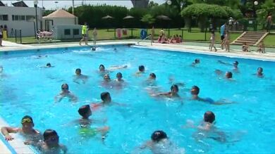 ¿Qué se permite, y qué no, en las piscinas municipales de España?